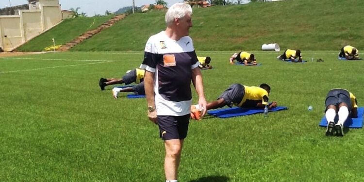 Cameroun-Afrique du Sud: un match-test piège pour Hugo Broos