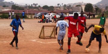 Microfutsal : des jeunes à la découverte d’un autre sport