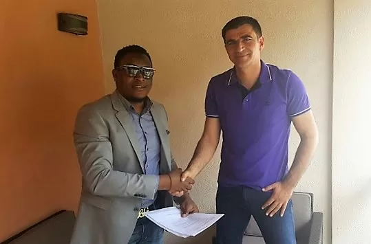 Radovan Curcic a un agent Camerounais