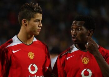 Éric Djemba-Djemba: Le ballon, en voyage