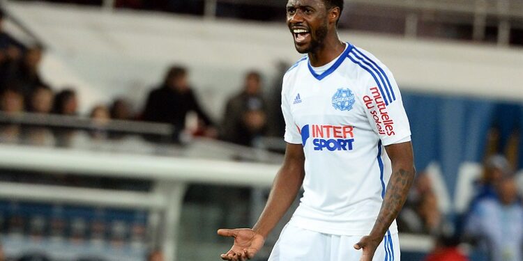 Schalke 04 : Nkoulou pour remplacer Joël Matip ?