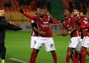 Bekamenga double buteur, Mandjeck passeur