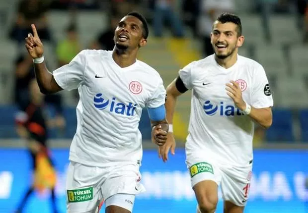 Avec un doublé et une passe, Eto’o corrige Galatasaray