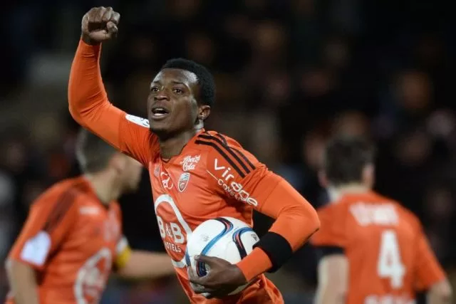 Transfert : une offre de 10 M€ pour Moukandjo ?