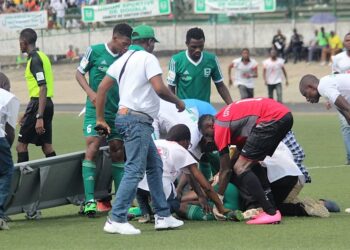 Ligue 1:  Choc et perte de connaissance en plein  match