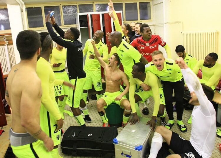 L2 : Mandjeck et Bekamenga se rapprochent de la Ligue 1