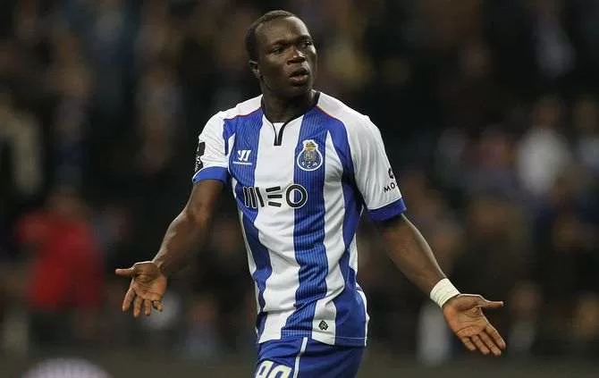 Aboubakar joue les mégots, Djousse gagne en confiance