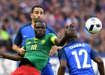 La presse française expose les Bleus, et félicite les Lions