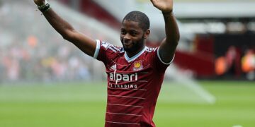 Alex Song : la tête au Barça, l’esprit ailleurs