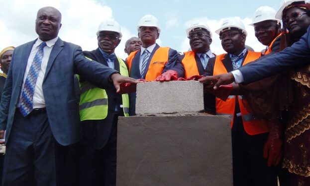 Construction des stades : pourquoi les travaux se sont arrêtés