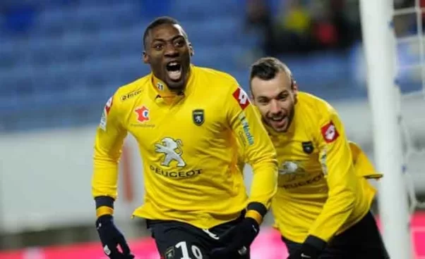 Karl Toko Ekambi nouvel attaquant du SCO Angers