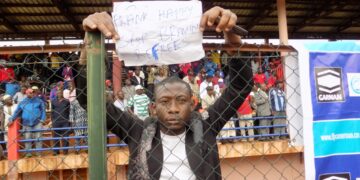 Ligue 1 : La violence de retour dans les stades