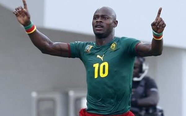 Transfert: Achille Emana au Japon