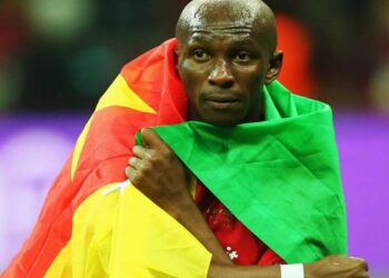 Mercato : France Football classe Mbia dans le Onze de Chine