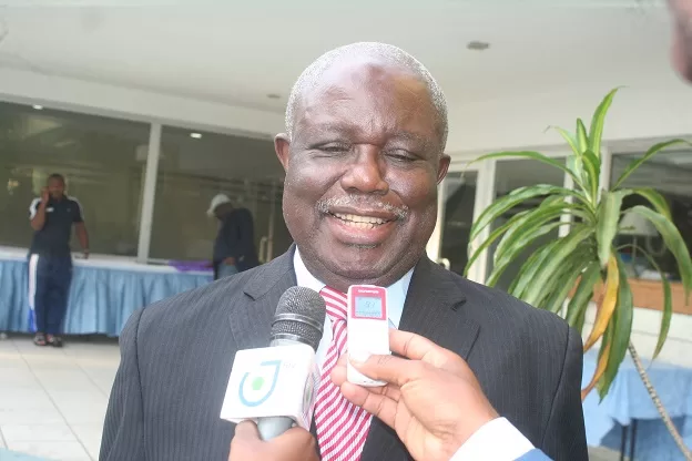 Semengue a la dent dure contre Tombi