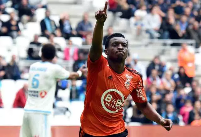 Mercato : Hull City et Séville sautent sur Moukandjo