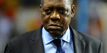 Issa Hayatou nommé membre honoraire du CIO