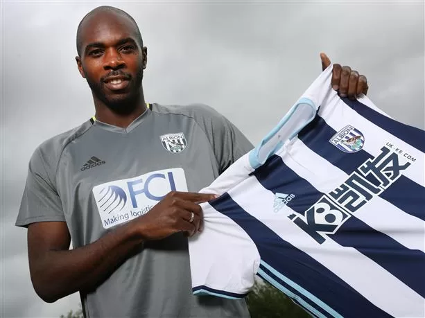 Transfert: Allan Nyom reste en Angleterre