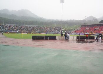 Stade Omnisports: Ambiance quand c&rsquo;est pas couvert