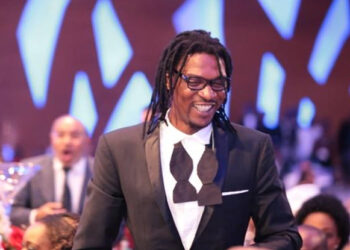 En attendant l’évacuation sanitaire, la rumeur achève Rigo