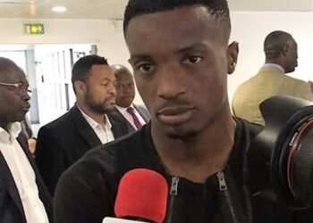 Les Lions au chevet de Rigobert Song