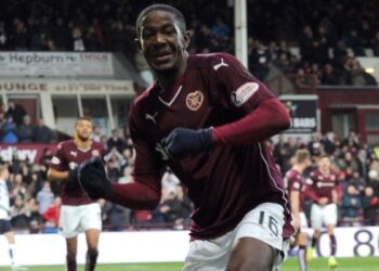 Ecosse : Arnaud Djoum et les Hearts sur orbite