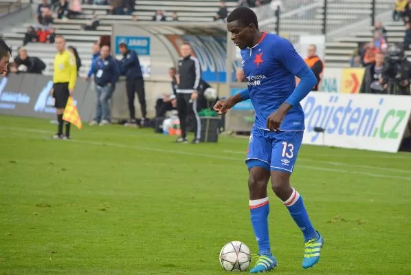 Slavia : Ngadeu confirme encore à la récupération