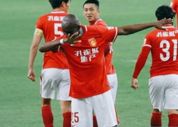 Chine : auteur d’un doublé, Mbia tire Hebei hors de l’eau