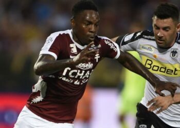 Ligue 1 : Mandjeck marque et…se blesse