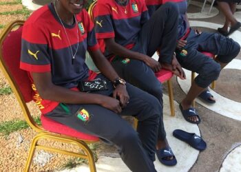 Ambiance : Des fans assiègent l’hôtel des Lionnes indomptables