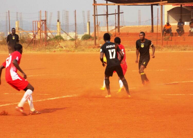 Match amical: Racing et Aigle dos à dos