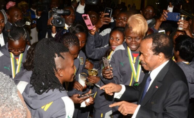 Pour 2017, Biya prescrit l&rsquo;engagement patriotique des Lionnes