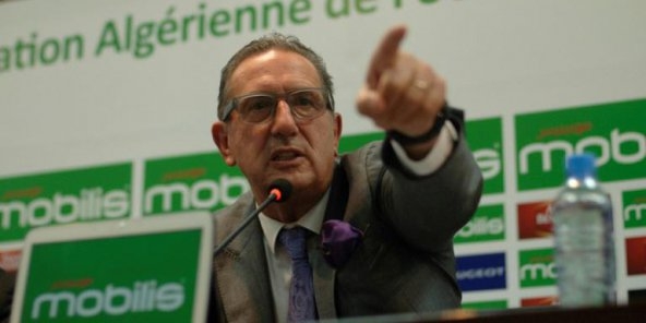 CAN 2017: Georges Leekens et ses 23 joueurs Algériens