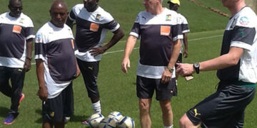 Broos, sorcier blanc dans une tanière de marabouts ?