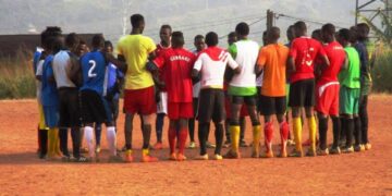 Aigle recrute Oyongo