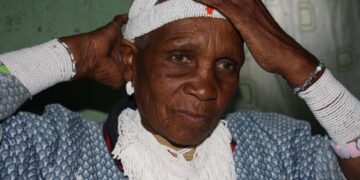 #LeToli: La « magicienne » Sud-africaine Soothsayer prédit que…