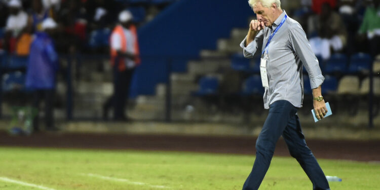 Défections chez les Lions : Broos ne ferme pas la porte, mais…