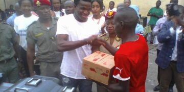 Fabrice Ondoa au chevet des prisonniers de Kondengui