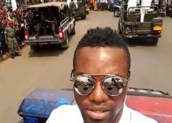 Tour de la Ville: Des yeux de Georges Mandjeck