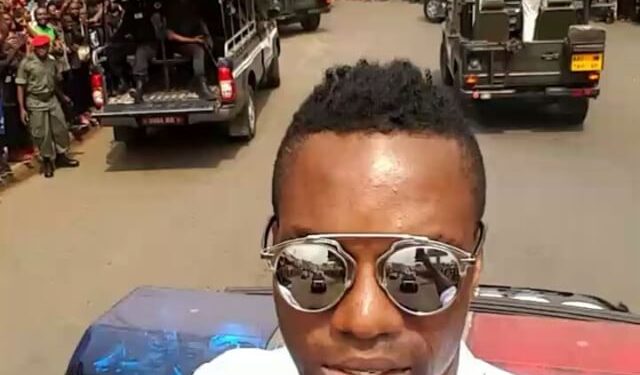 Tour de la Ville: Des yeux de Georges Mandjeck