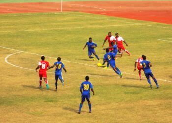 Ligue 1 : Ums refroidit Feutcheu