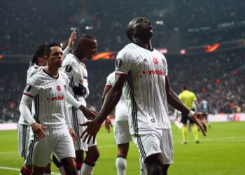 UEFA: Aboubakar frappe encore puis est expulsé