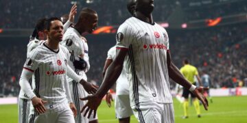 UEFA: Aboubakar frappe encore puis est expulsé