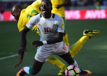 La FIFA suspend un arbitre à vie