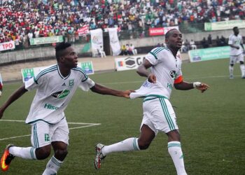 Union dompte Racing et grimpe dans le classement  (3-1)