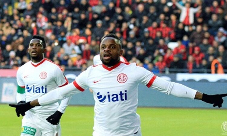 Turquie : Kweuke voit rouge, Eto’o offre un but à Etame