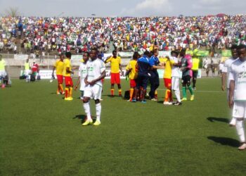 Réduit à dix, Unisport accroche Union (0-0)