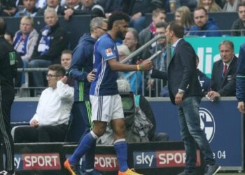 Schalke 04 : Choupo-Moting blessé au genou