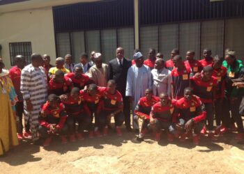 Après le tournoi de Montaigu, Bidoung Mkpatt console les jeunes Lions