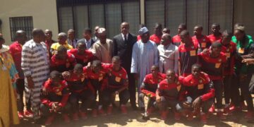 Après le tournoi de Montaigu, Bidoung Mkpatt console les jeunes Lions